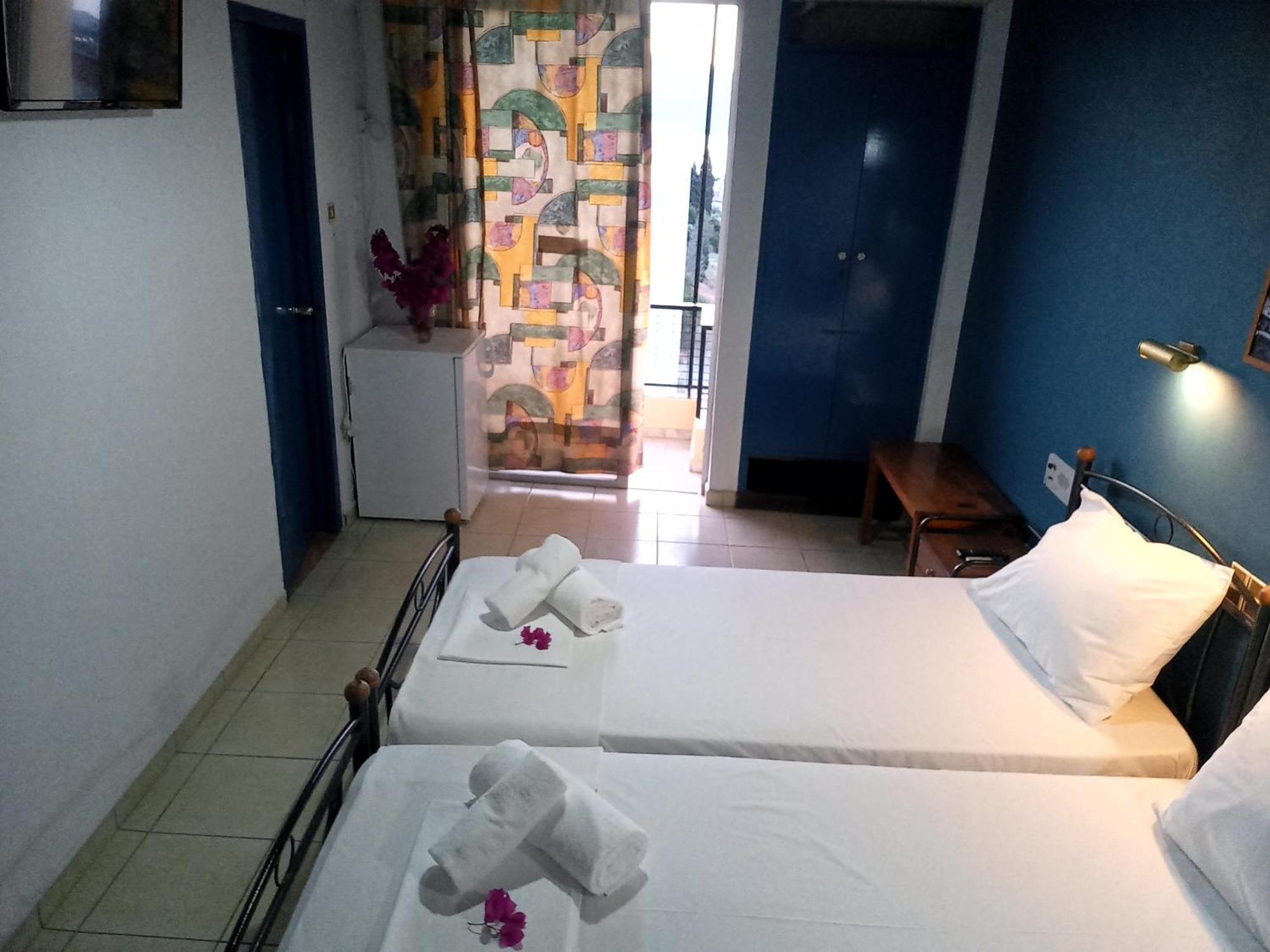 Hotel Tainaro Loutra Edipsou  Exterior photo