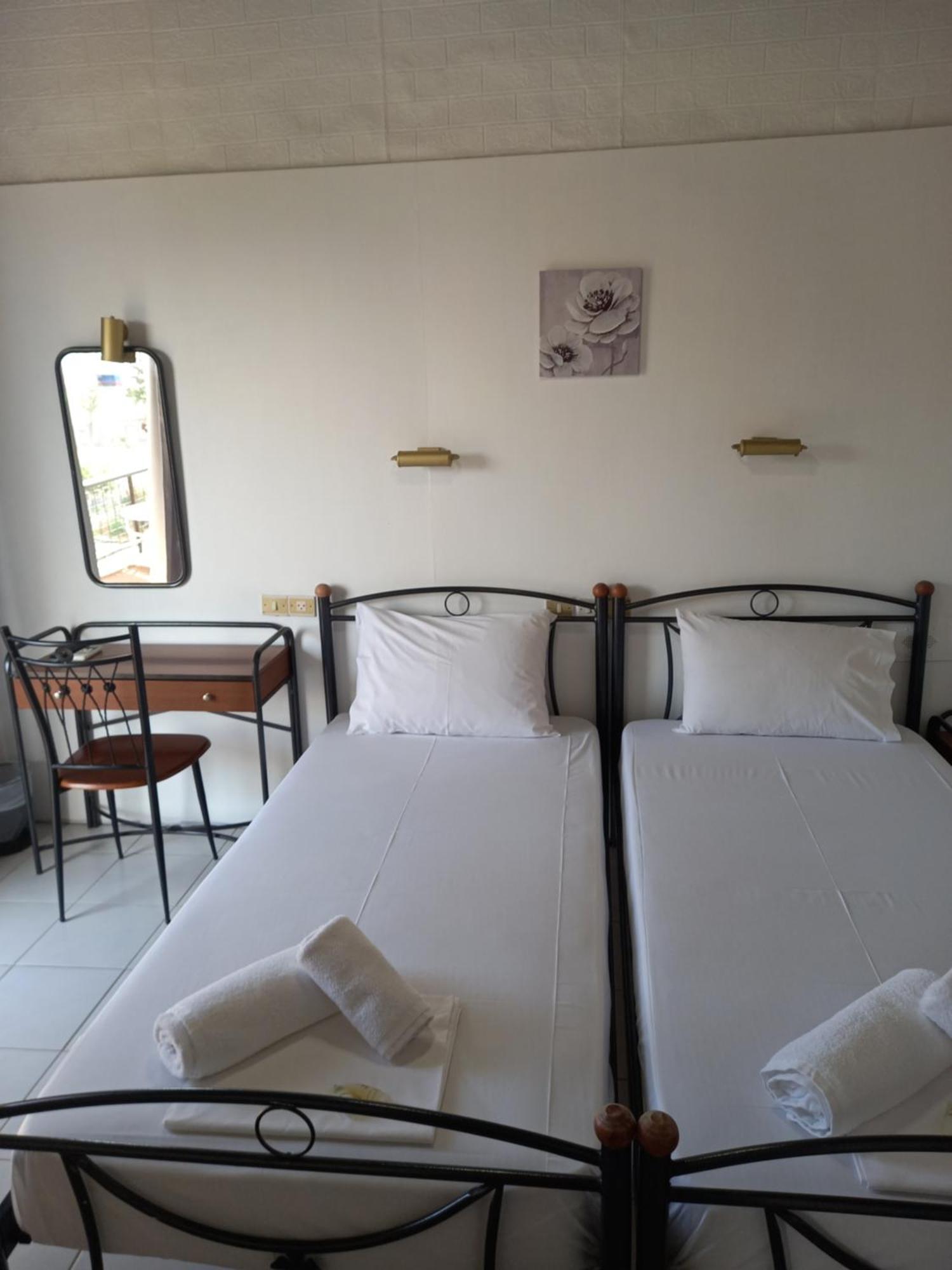 Hotel Tainaro Loutra Edipsou  Exterior photo
