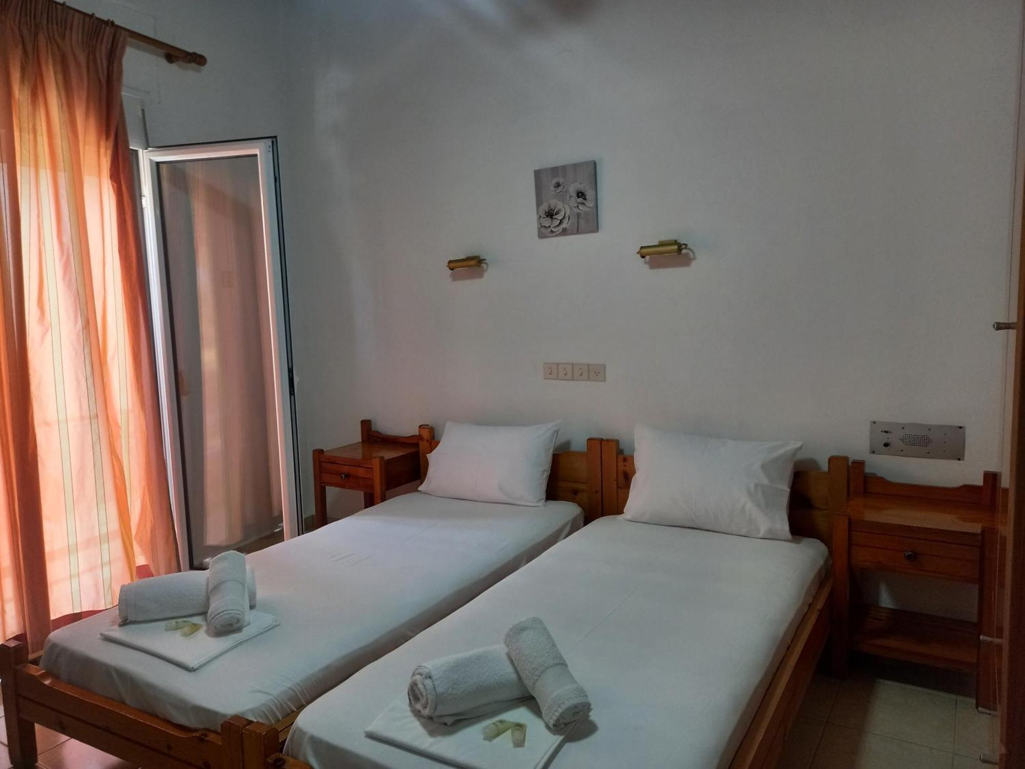 Hotel Tainaro Loutra Edipsou  Exterior photo